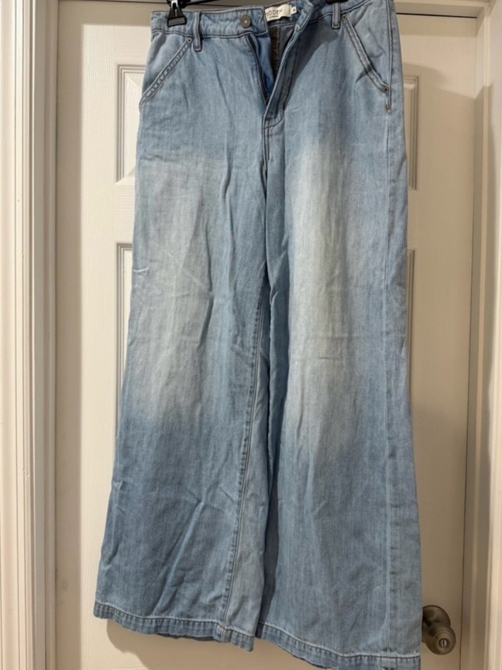 Hidden Jeans